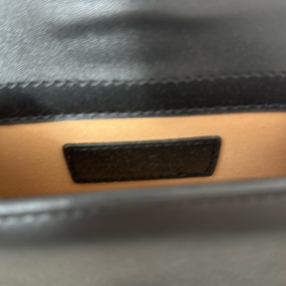 Jacquemus Black Mini Bag with Sleek Design - Picture 2 of 3